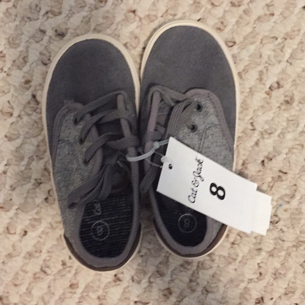 Cat and jack boys size 8 shoes